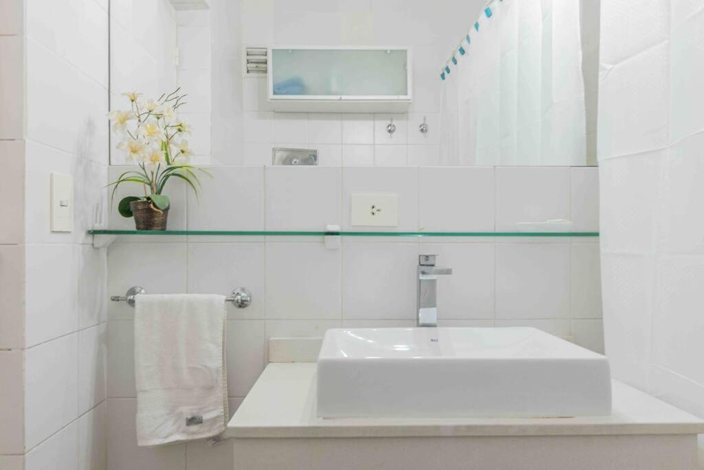 En El Corazon De Palermo Soho Hermoso Depto Familiar 4 Con Gran Piscina Y Jardin Con Seguridad 24 Hs Cochera Aparte Opcional En El Edificio Apartment Buenos Aires